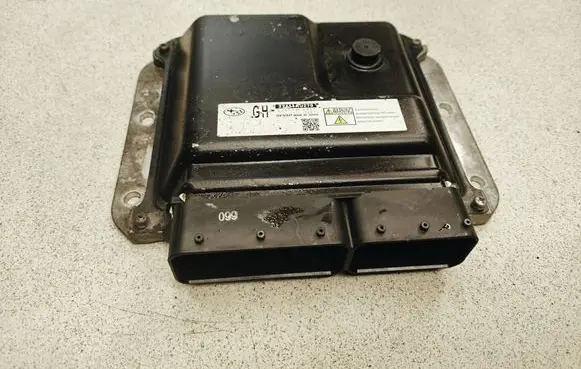 Subaru Outback Engine control unit/module 22611AU270 2757000991