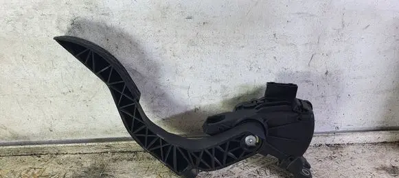 Audi A4 S4 B6 8E 8H Accelerator throttle pedal 8E1721523C 6PV00837505