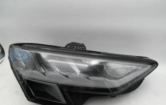 Audi A3 8Y Headlight/headlamp 8Y0941012 90193976