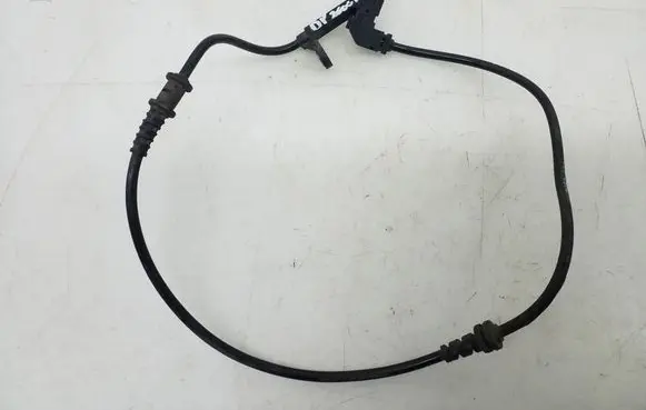 Mercedes-Benz C W204 ABS brake wheel speed sensor A2045400117