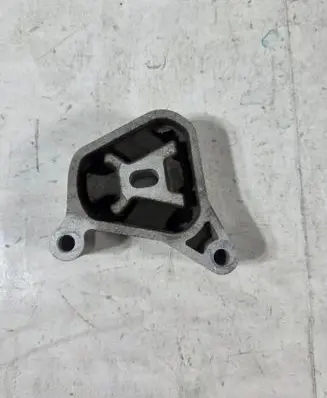 Mercedes-Benz Vito Viano W447 Engine mount bracket A4472400010