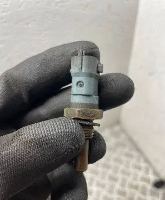 Chrysler Grand Voyager IV Coolant temperature sensor 0281002209