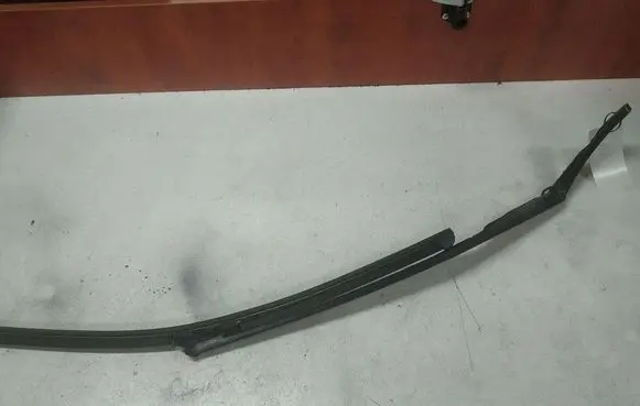 Citroen C4 I Front wiper blade arm 9656189380