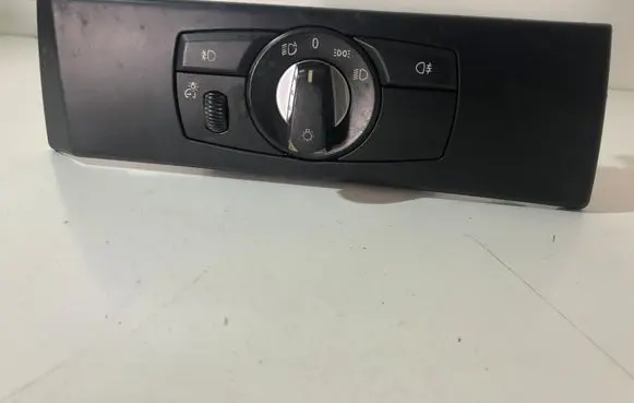 BMW 5 E60 E61 Light switch 6988565