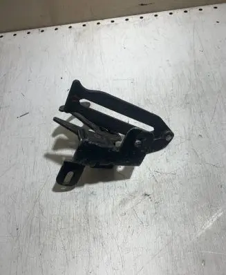 Audi A6 S6 C4 4A Engine bonnet/hood lock/latch loop/hook 4A0823480B
