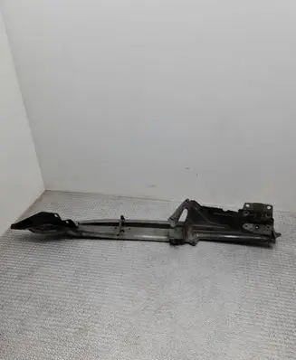 Porsche Cayenne (9PA) Fender mounting bracket 7L5805175A 1404