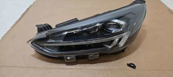 Ford Focus Headlight/headlamp JX7B-13E015-CE