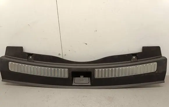 Opel Insignia B Tailgate/boot lid lock trim 13487498