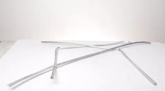 BMW 6 E24 Front door windshield rail 