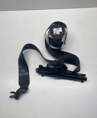 Volvo XC90 Rear seatbelt 39825721 626935600