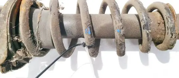 Toyota Avensis T250 Rear coil spring