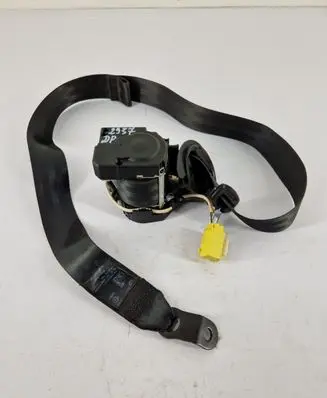 Volkswagen Touran II Front seatbelt 1T1857706C