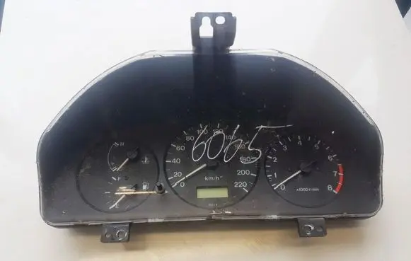 Mazda 323 Speedometer (instrument cluster) BG2SB