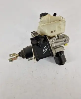 Mercedes-Benz E W211 Master brake cylinder 0204024105