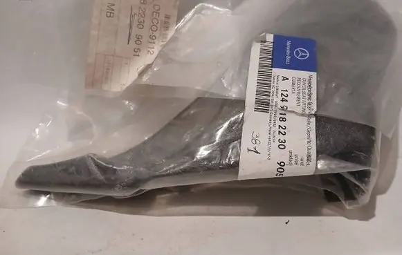 Mercedes-Benz E W124 Other interior part A1249182230 A12491822309051