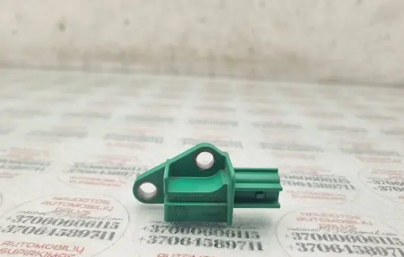Volkswagen Touran I Airbag deployment crash/impact sensor 5M0909606A