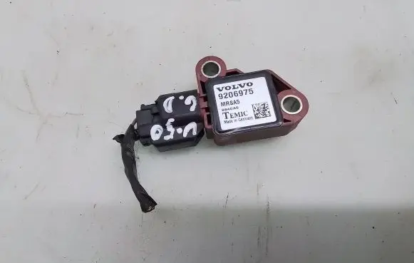 Volvo V50 Airbag deployment crash/impact sensor