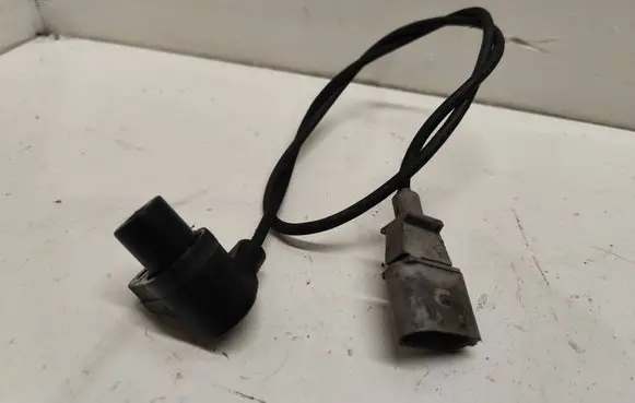 Audi A4 S4 B7 8E 8H Crankshaft position sensor 0281002223 286415