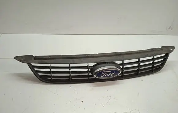 Ford Focus Front bumper upper radiator grill 8M518200