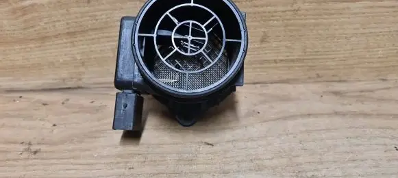 Volvo S40, V40 Mass air flow meter 30611533
