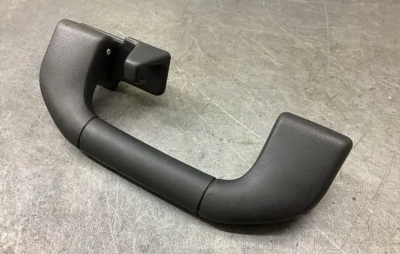 Mercedes-Benz CLS C218 X218 Rear interior roof grab handle A2048100151