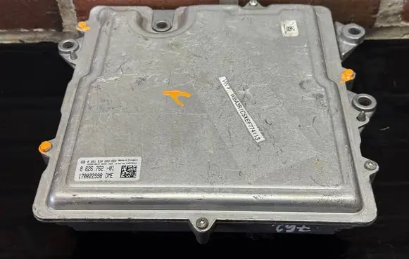 BMW 3 F30 F35 F31 Engine control unit/module ECU 0261S10203 170022998 8626762