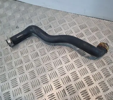 Mercedes-Benz C W204 Engine coolant pipe/hose A2045010782