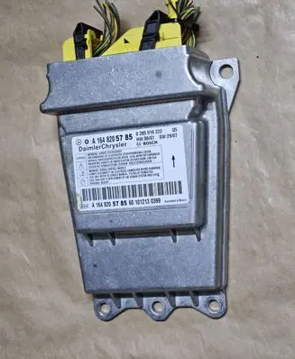 Mercedes-Benz GL X164 Airbag control unit/module A1648205785 1648205785 0285010222