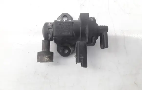 Vacuum valve