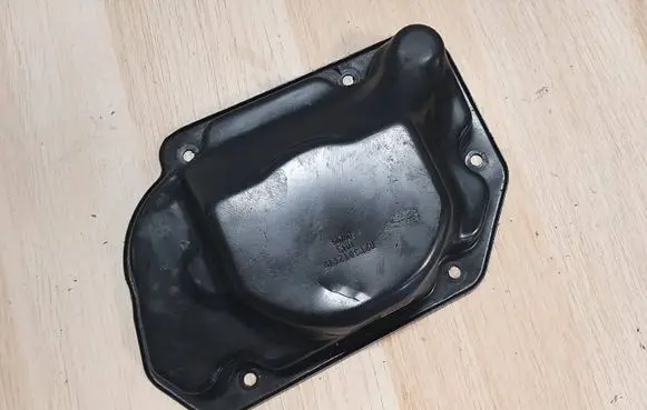 Audi A2 Gearbox sump 02T301211B