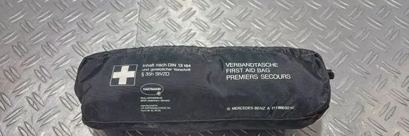Mercedes-Benz E W211 First aid kit A2118600250