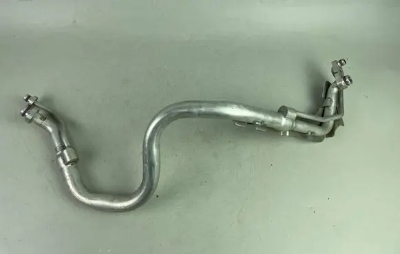 Volkswagen Golf VIII Air conditioning (A/C) pipe/hose 5WC816738A