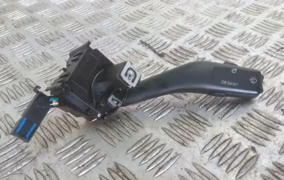 Volkswagen Jetta V Wiper control stalk 1K0953519C