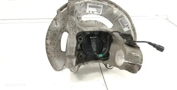 KIA Stinger Front wheel hub spindle knuckle