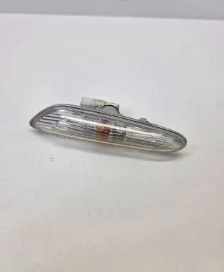 BMW X1 E84 Front fender indicator light 7253325