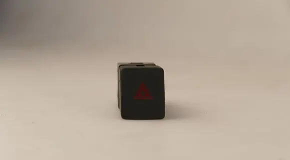 Nissan X-Trail T32 Hazard light switch 02010