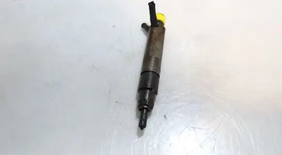 Audi A3 S3 8L Fuel injector