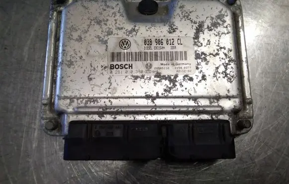 Skoda Octavia Mk1 (1U) Engine control unit/module 038906012CL 0281010380
