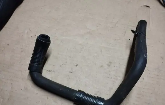 Chrysler Sebring (JS) Engine coolant pipe/hose
