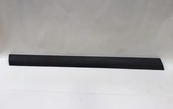 Volkswagen PASSAT B5 Front door trim (molding) 3B0854939B