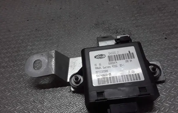 Peugeot 407 Fuel injection pump control unit/module 09733309999 964742828000