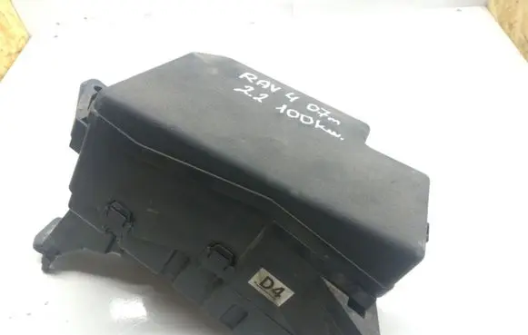 Toyota RAV 4 (XA30) Fuse box set 8266242190