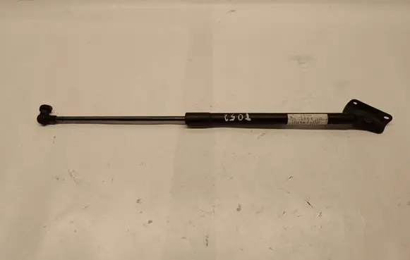 Subaru XV Tailgate/trunk strut/damper 160509