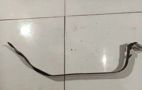 Opel Antara Fuel tank mounting bracket 