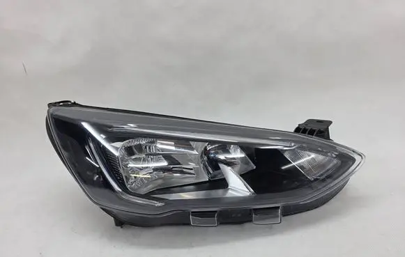 Ford Focus Headlight/headlamp MX7B-13E014-CC