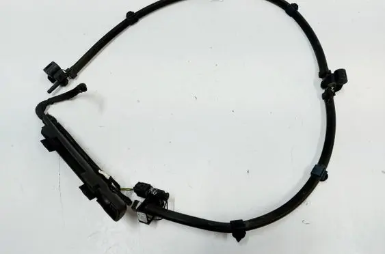 BMW X6 F16 Windshield washer spray nozzle 7292659