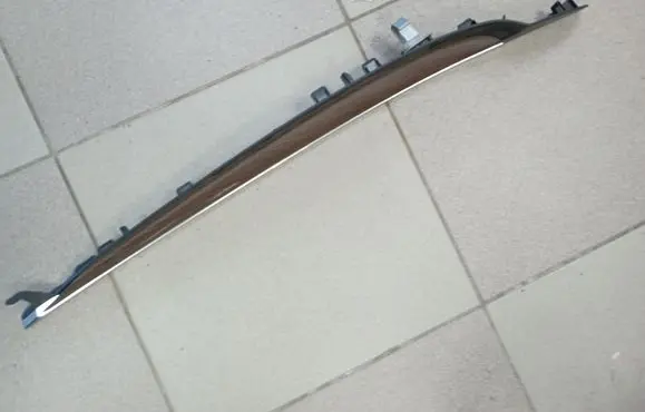 Tesla Model X Front door trim bar 160995601C 1609956-01-C 160995601
