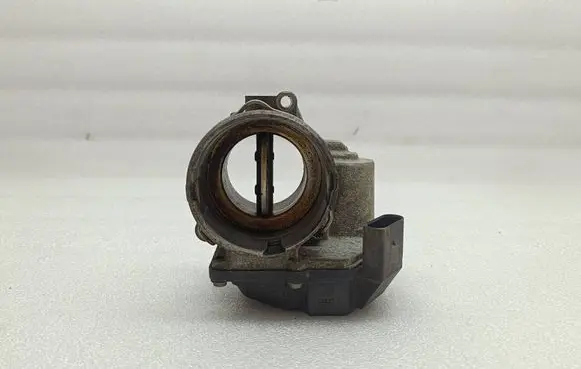 Volkswagen Golf V Throttle valve 03G128063A 2506072136 V340