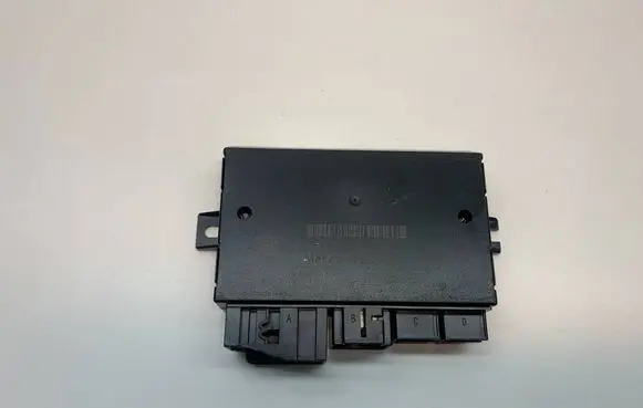 Mercedes-Benz S W223 Tow bar trailer control unit/module A2239006235