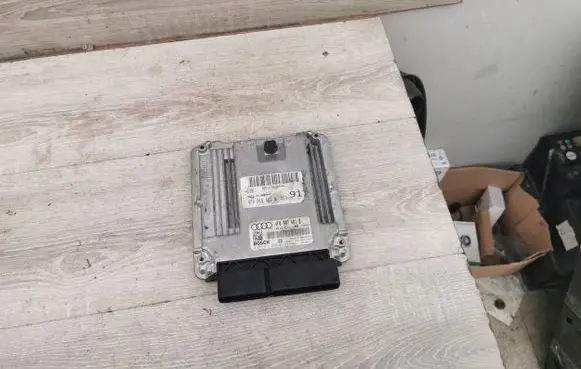Audi A6 S6 C6 4F Engine control unit/module 4F0907401B